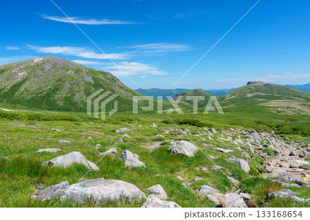 Mount Ryoundake seen from the Ohachidaira Observatory in Daisetsuzan (Daisetsuzan National Park, Hokkaido) 133168654