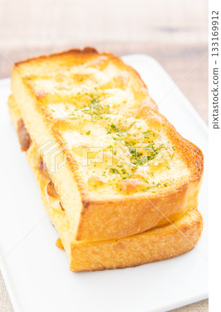 Delicious Croc Mush 133169912