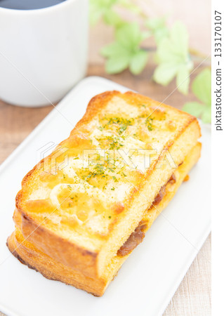 A delicious croque monsieur and coffee morning A delicious croque monsieur and coffee morning 133170107
