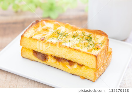 A delicious croque monsieur and coffee morning 133170118