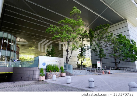 View of the ground entrance to Grand Cube Osaka (Osaka Prefectural International Conference Center) in Kita-ku, Osaka View of the ground entrance to Grand Cube Osaka (Osaka Prefectural International Conference Center) in Kita-ku, Osaka 133170752