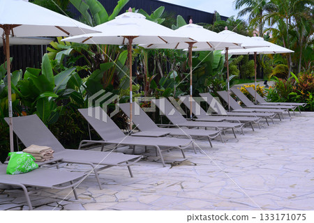 Poolside Poolside 133171075