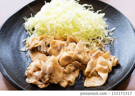 Delicious grilled pork and shredded cabbage 133171317