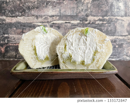 Zunda fresh cream bean bun 133172847
