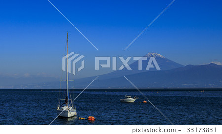 從西伊豆眺望富士山 從西伊豆眺望富士山 133173831