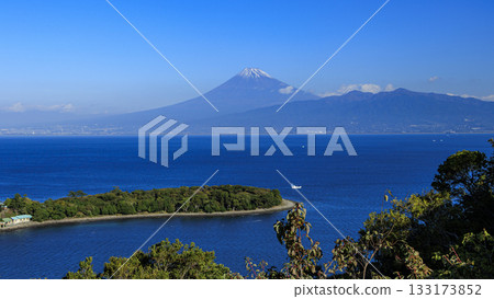 Mount Fuji seen from Nishiizu (Osezaki) Mount Fuji seen from Nishiizu (Osezaki) 133173852
