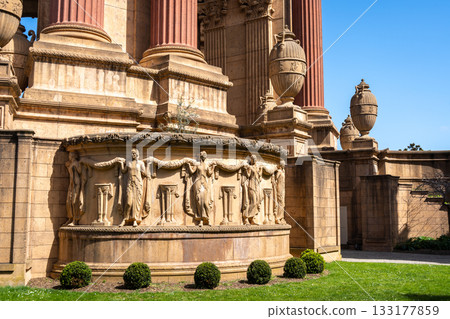 Palace of Fine Arts surrounded by greenery in San Francisco, USA 133177859
