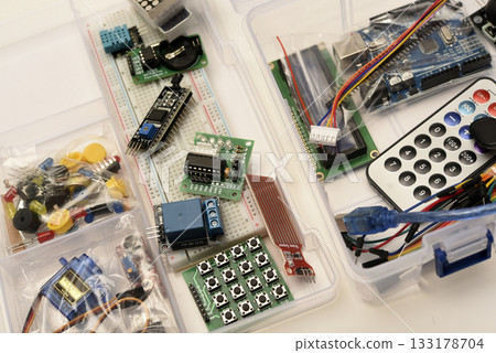 A children's kit for designing electronic devices. Amateur radio operator. A set for an electronics mug. 133178704