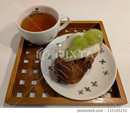 梨子與閃耀麝香丹麥酥配茶 梨子與閃耀麝香丹麥酥配茶 133185232
