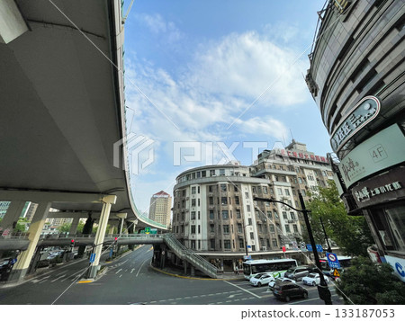 上海市黃浦區興業路老城區 133187053