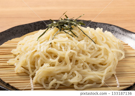 竹草 133187136