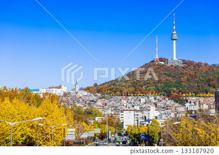 首爾的秋天:南山塔(N首爾塔) 首爾的秋天:南山塔(N首爾塔) 133187920