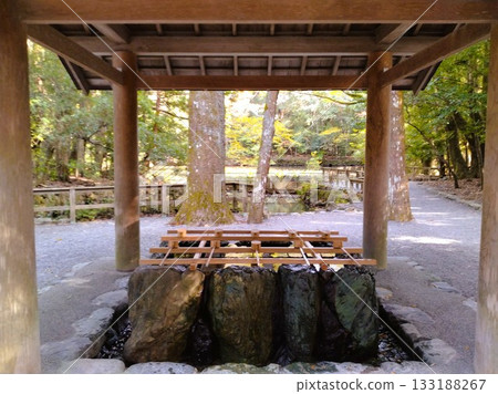 Autumn Ise Shrine 133188267
