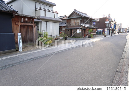 街角倉庫景色 街角倉庫景色 133189545
