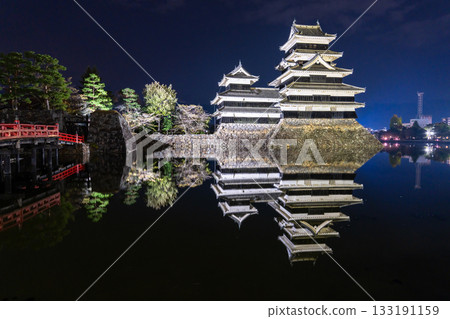 長野縣松本城夜景 長野縣松本城夜景 133191159