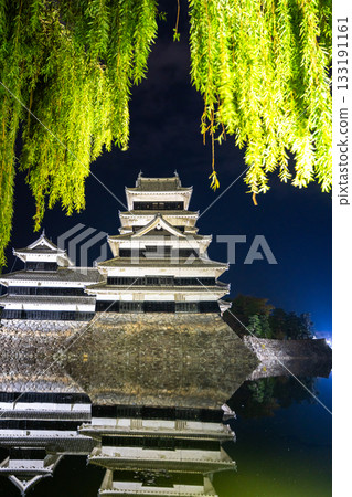 長野縣松本城夜景 133191161