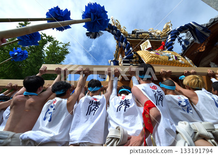 Autumn Festival in Himeji, Banshu, Eiga Shrine, food stalls entering the shrine 133191794