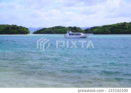 Ishigakijima / Kawahira Bay 133192200