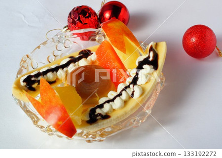 Pudding a la mode 133192272