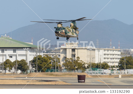 The Japan Air Self-Defense Force's CH-47J Chinook is expected to be used for aerial firefighting. 133192290