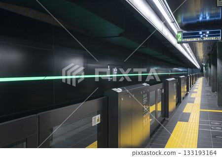 Osaka Metro Yumeshima Station platform Osaka Metro Yumeshima Station platform 133193164
