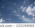 藍天中的捲雲 133194069