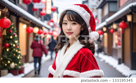 裝扮成聖誕老人的女子（人工智慧生成的圖像） 133195345