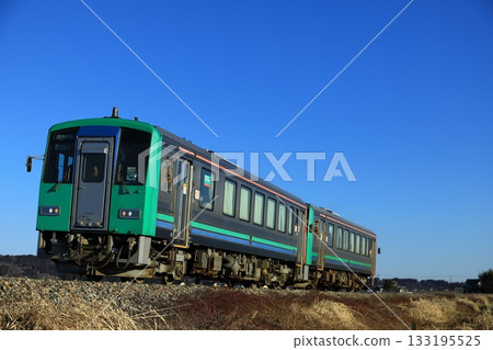 Kiha 120 running on the Takayama Line Kiha 120 running on the Takayama Line 133195525