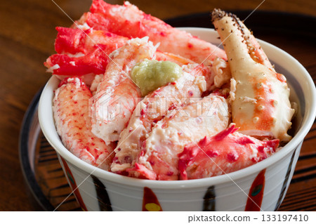 Three-color crab rice bowl Three-color crab rice bowl 133197410