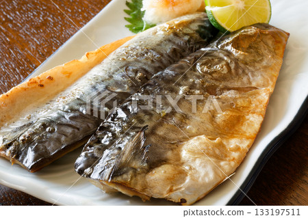 Grilled salted mackerel 133197511