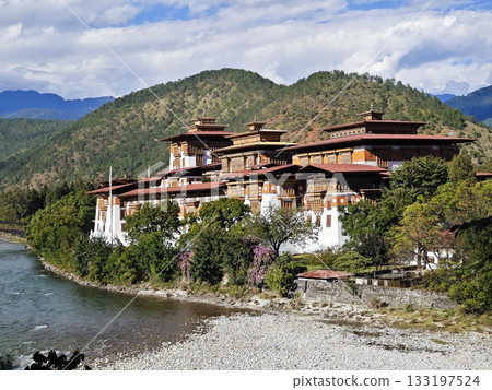 不丹的Punakha Don 不丹的Punakha Don 133197524