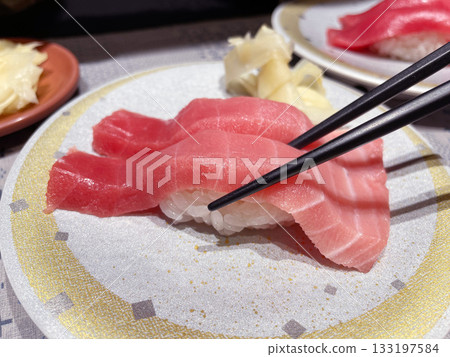 中肥瘦鮪魚握壽司 133197584