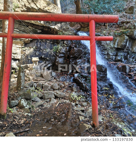 低山徒步,冬季登山 低山徒步,冬季登山 133197830