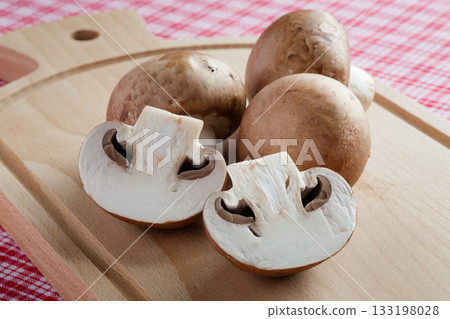 Brown mushroom 133198028