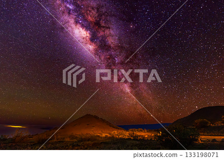 從夏威夷大島莫納克亞山遊客中心欣賞壯麗的銀河 133198071
