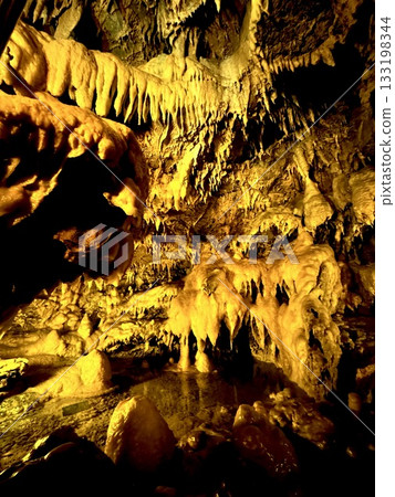 The mysterious stalactites of Ryugaiwa Cave 133198344