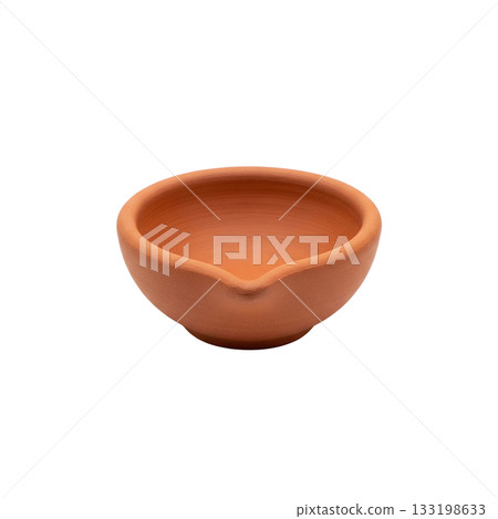 Traditional indian clay diya oil lamp for diwali festival celebration and spiritual worship 133198633