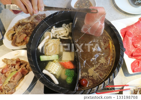 Taiwanese meat and vegetable hot pot Taiwanese meat and vegetable hot pot 133198708