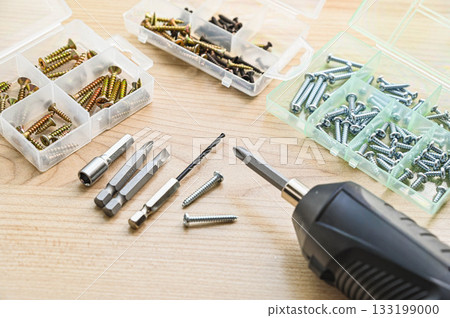 Case for storing nails and screwdrivers Case for storing nails and screwdrivers 133199000