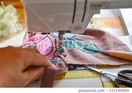 用邊角料製作的飾品 133199009