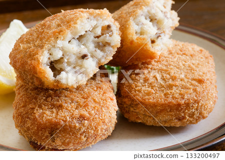 土豆炸丸子 133200497