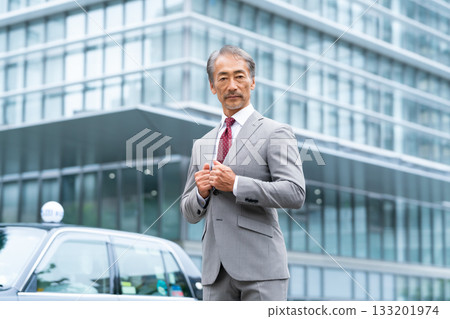商務高級男性肖像 133201974