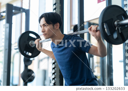 A young man training at a sports gym. Photo courtesy of Sports Club & Sauna Spa Renaissance Makuhari 24 133202633