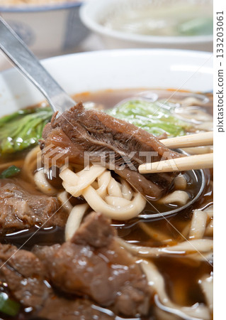 牛肉麵 牛肉 麵 麵條 Beef noodle soup ビーフヌードル 133203061