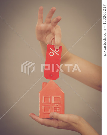 Buying house in low price. 133203217