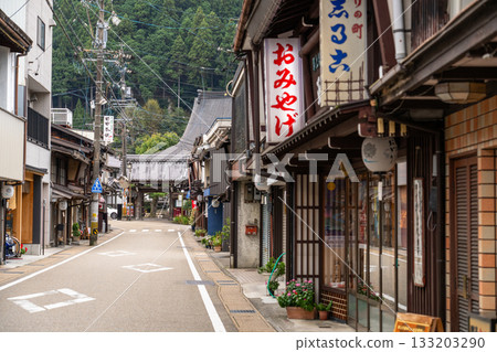 Gifu Prefecture: The old townscape of Gujo Hachiman and Hachiman Town 133203290