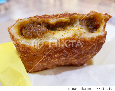 Cheese curry bread 133212719