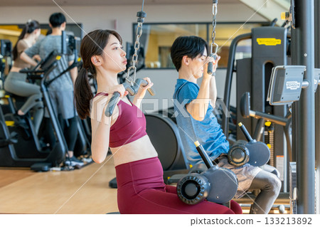 下拉訓練器 下拉訓練器 133213892