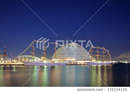 Kobe Meriken Park and the Nippon Maru and Kaiwo Maru 133214130