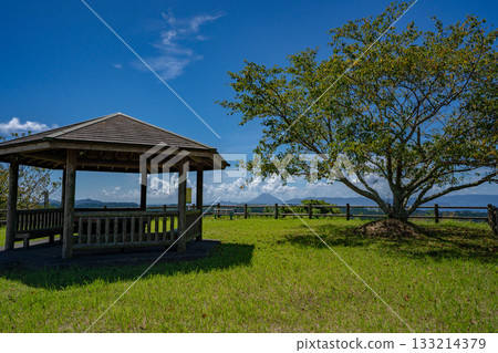 宿利原鄉村公園和開聞岳的景色 宿利原鄉村公園和開聞岳的景色 133214379
